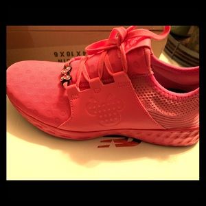 New Balance Disney Minnie Edition